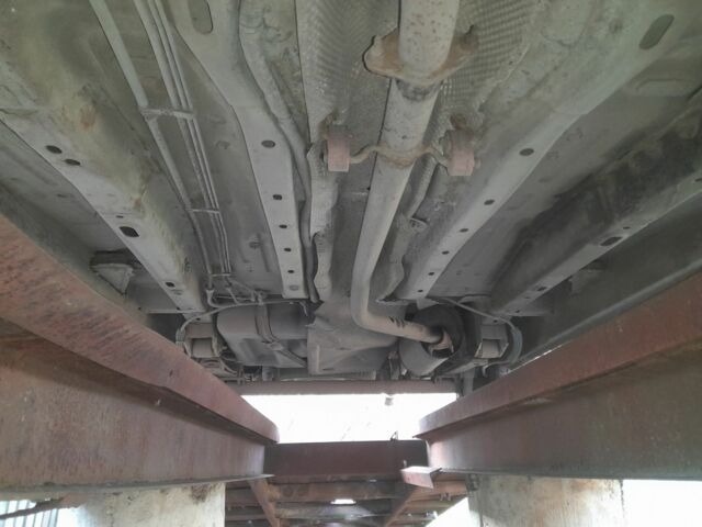 Белый Форд Турнео Коннект, объемом двигателя 1.8 л и пробегом 365 тыс. км за 2863 $, фото 2 на Automoto.ua