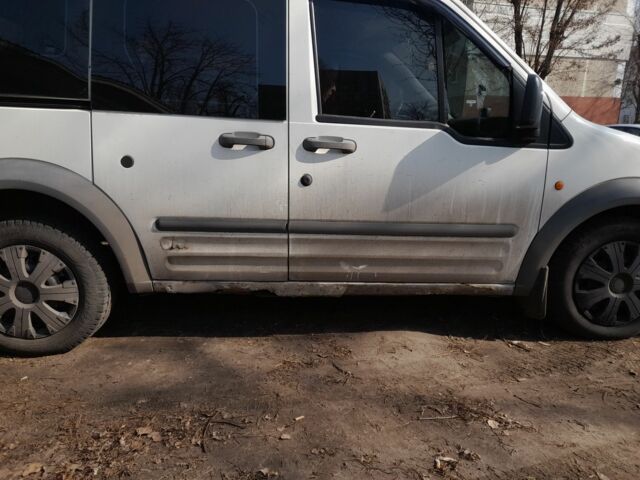 Белый Форд Турнео Коннект, объемом двигателя 1.8 л и пробегом 365 тыс. км за 2863 $, фото 6 на Automoto.ua