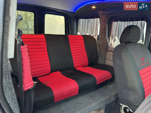 Белый Форд Турнео Коннект, объемом двигателя 0 л и пробегом 213 тыс. км за 2600 $, фото 11 на Automoto.ua