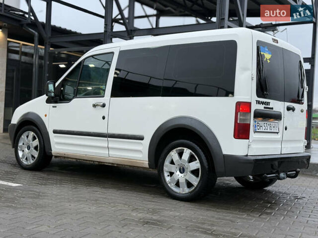 Белый Форд Турнео Коннект, объемом двигателя 1.75 л и пробегом 450 тыс. км за 4100 $, фото 3 на Automoto.ua