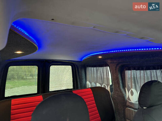 Белый Форд Турнео Коннект, объемом двигателя 0 л и пробегом 240 тыс. км за 2500 $, фото 7 на Automoto.ua