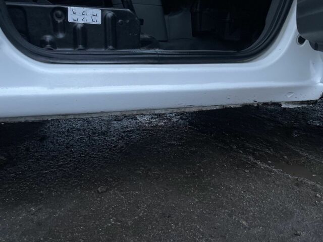 Белый Форд Турнео Коннект, объемом двигателя 1.8 л и пробегом 350 тыс. км за 5300 $, фото 14 на Automoto.ua