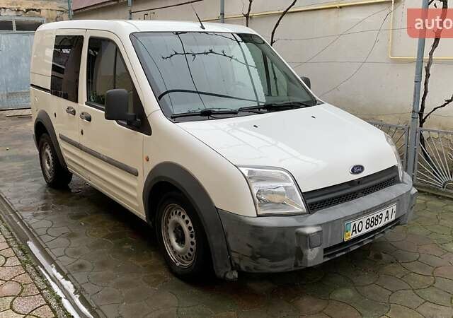 Белый Форд Турнео Коннект, объемом двигателя 1.8 л и пробегом 475 тыс. км за 3600 $, фото 1 на Automoto.ua