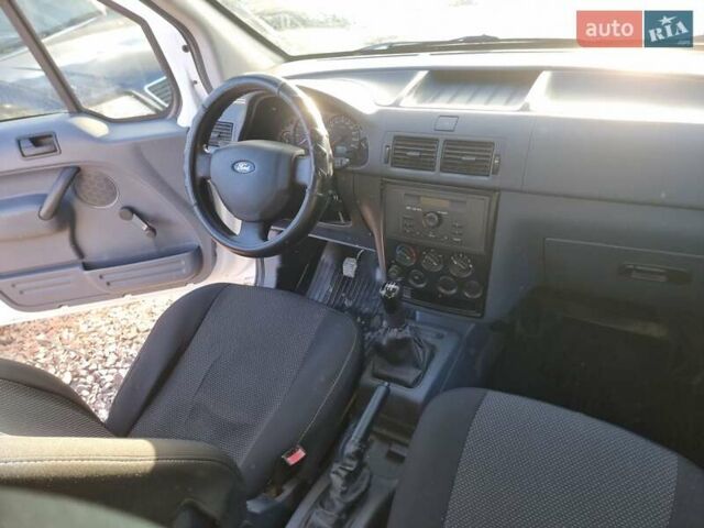 Білий Форд Турнео Коннект, об'ємом двигуна 1.8 л та пробігом 249 тис. км за 4850 $, фото 22 на Automoto.ua