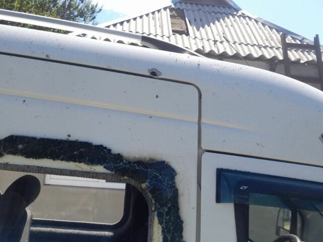 Белый Форд Турнео Коннект, объемом двигателя 0 л и пробегом 350 тыс. км за 2000 $, фото 13 на Automoto.ua