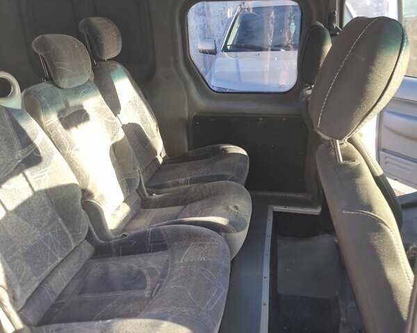 Білий Форд Турнео Коннект, об'ємом двигуна 1.8 л та пробігом 249 тис. км за 4850 $, фото 21 на Automoto.ua