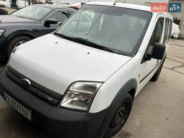 Белый Форд Турнео Коннект, объемом двигателя 1.8 л и пробегом 300 тыс. км за 5000 $, фото 5 на Automoto.ua