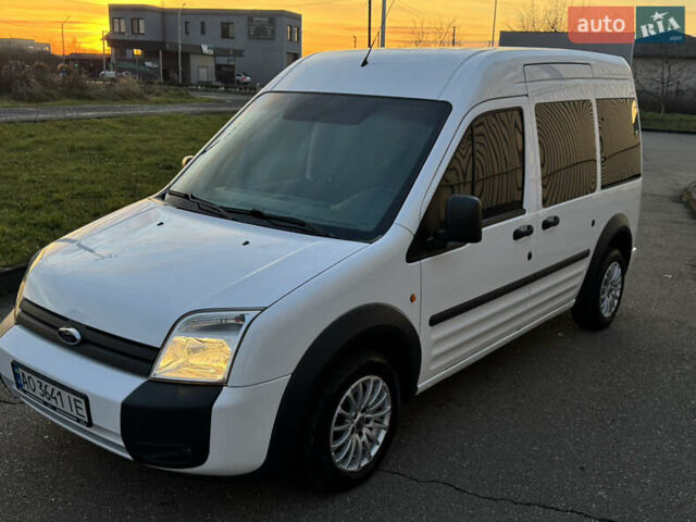 Белый Форд Турнео Коннект, объемом двигателя 1.8 л и пробегом 216 тыс. км за 6700 $, фото 7 на Automoto.ua