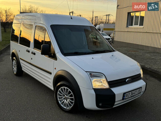 Белый Форд Турнео Коннект, объемом двигателя 1.8 л и пробегом 216 тыс. км за 6700 $, фото 1 на Automoto.ua