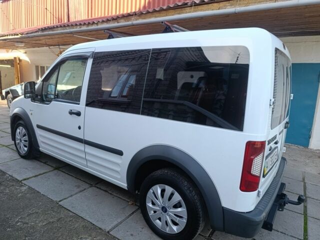 Белый Форд Турнео Коннект, объемом двигателя 1.8 л и пробегом 213 тыс. км за 5700 $, фото 13 на Automoto.ua