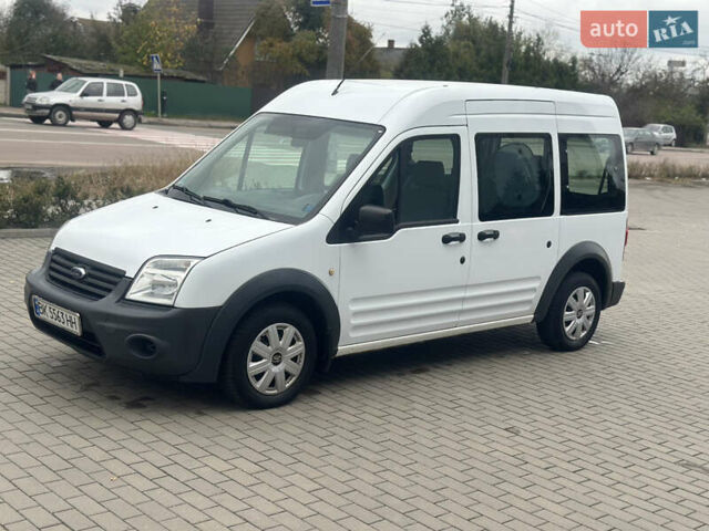 Белый Форд Турнео Коннект, объемом двигателя 1.8 л и пробегом 190 тыс. км за 7750 $, фото 1 на Automoto.ua