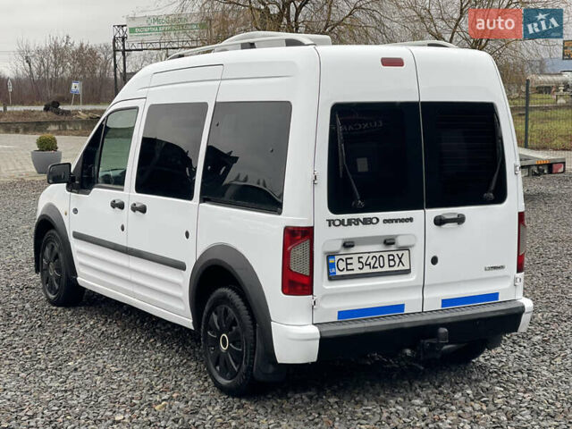 Белый Форд Турнео Коннект, объемом двигателя 1.75 л и пробегом 330 тыс. км за 5450 $, фото 5 на Automoto.ua