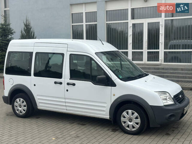 Белый Форд Турнео Коннект, объемом двигателя 1.8 л и пробегом 190 тыс. км за 7750 $, фото 7 на Automoto.ua