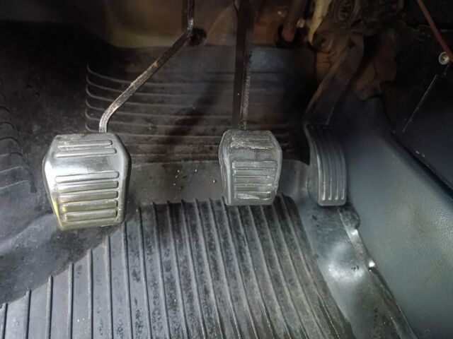 Белый Форд Турнео Коннект, объемом двигателя 1.8 л и пробегом 213 тыс. км за 5700 $, фото 19 на Automoto.ua