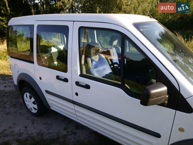 Білий Форд Турнео Коннект, об'ємом двигуна 1.75 л та пробігом 284 тис. км за 5200 $, фото 20 на Automoto.ua