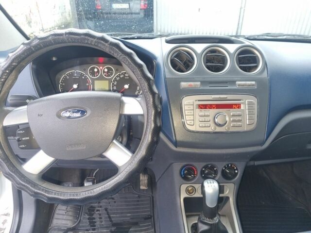 Білий Форд Турнео Коннект, об'ємом двигуна 0 л та пробігом 330 тис. км за 5200 $, фото 10 на Automoto.ua