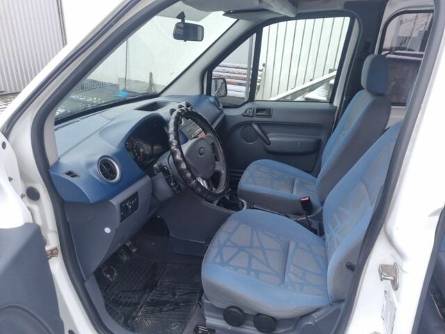 Білий Форд Турнео Коннект, об'ємом двигуна 0 л та пробігом 330 тис. км за 5200 $, фото 9 на Automoto.ua