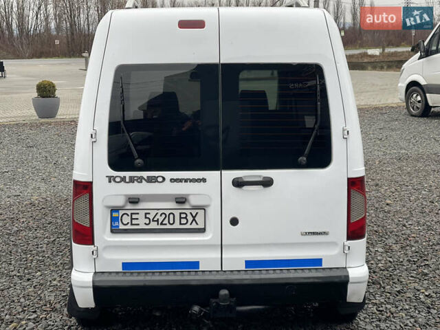 Белый Форд Турнео Коннект, объемом двигателя 1.75 л и пробегом 330 тыс. км за 5450 $, фото 6 на Automoto.ua