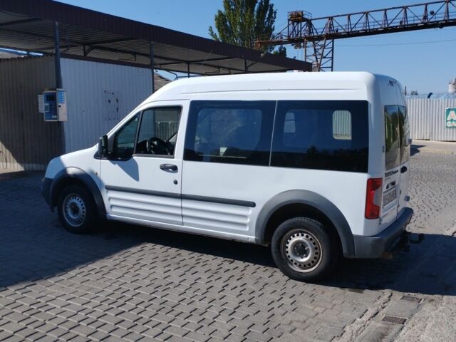 Білий Форд Турнео Коннект, об'ємом двигуна 1.8 л та пробігом 222 тис. км за 4600 $, фото 1 на Automoto.ua