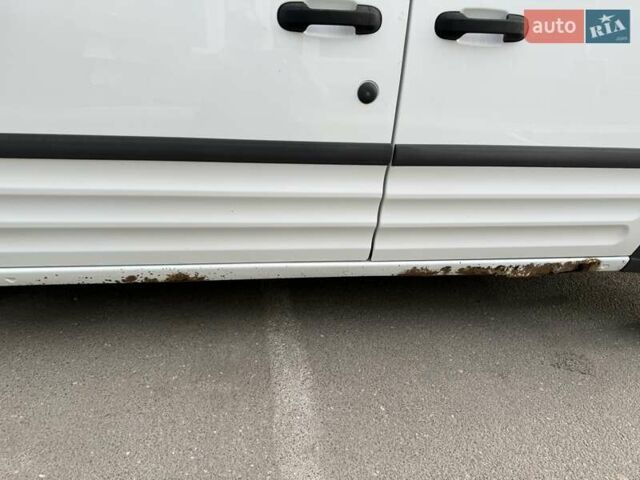 Форд Турнео Коннект 2012 в Николаеве на Automoto.ua Белый Форд Турнео Коннект, объемом двигателя 1.76 л и пробегом 230 тыс. км за 5200 $, фото 8 на Automoto.ua