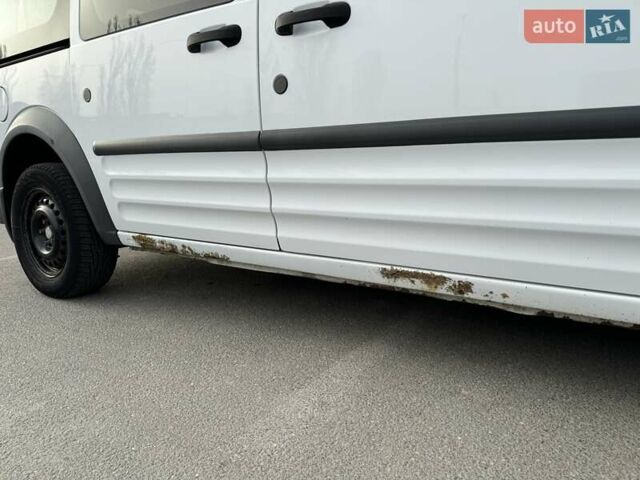 Форд Турнео Коннект 2012 в Николаеве на Automoto.ua Белый Форд Турнео Коннект, объемом двигателя 1.76 л и пробегом 230 тыс. км за 5200 $, фото 6 на Automoto.ua