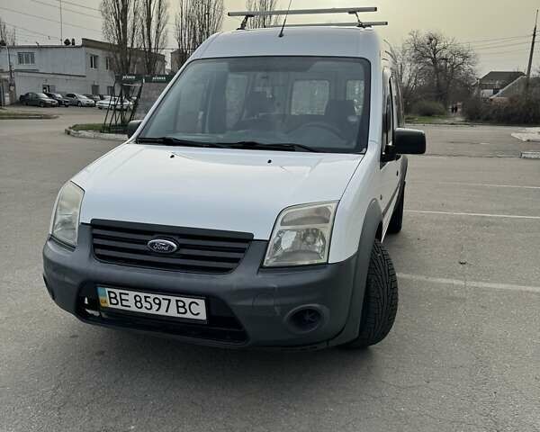 Форд Турнео Коннект 2012 в Николаеве на Automoto.ua Белый Форд Турнео Коннект, объемом двигателя 1.76 л и пробегом 230 тыс. км за 5200 $, фото 10 на Automoto.ua