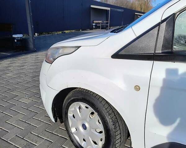 Білий Форд Турнео Коннект, об'ємом двигуна 1.56 л та пробігом 241 тис. км за 9900 $, фото 5 на Automoto.ua