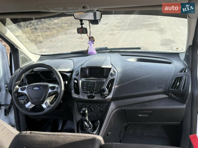 Белый Форд Турнео Коннект, объемом двигателя 1.6 л и пробегом 305 тыс. км за 9500 $, фото 8 на Automoto.ua