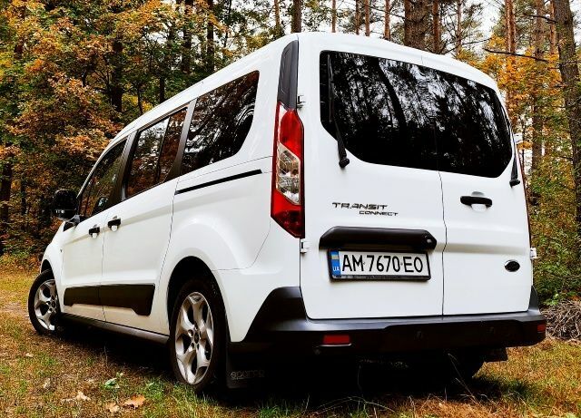 Белый Форд Турнео Коннект, объемом двигателя 1.5 л и пробегом 150 тыс. км за 13500 $, фото 2 на Automoto.ua