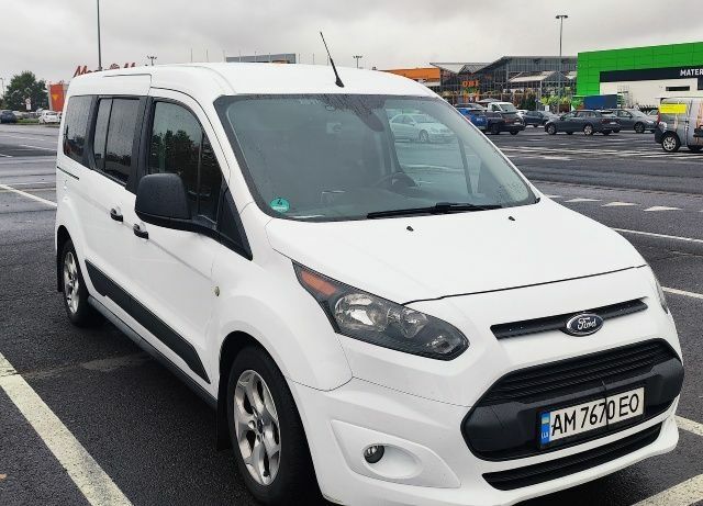 Белый Форд Турнео Коннект, объемом двигателя 1.5 л и пробегом 150 тыс. км за 13500 $, фото 14 на Automoto.ua