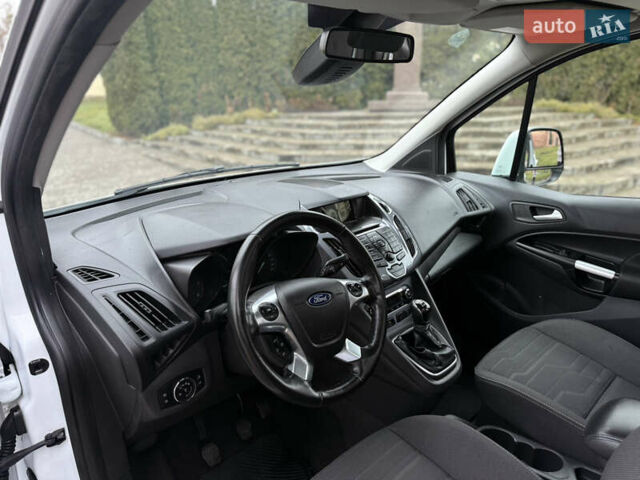 Белый Форд Турнео Коннект, объемом двигателя 1.5 л и пробегом 247 тыс. км за 13199 $, фото 72 на Automoto.ua