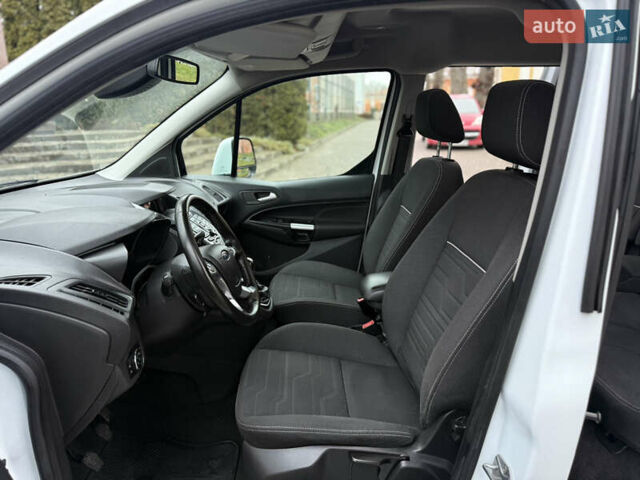 Белый Форд Турнео Коннект, объемом двигателя 1.5 л и пробегом 247 тыс. км за 13199 $, фото 75 на Automoto.ua