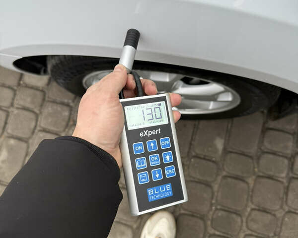 Белый Форд Турнео Коннект, объемом двигателя 1.5 л и пробегом 247 тыс. км за 13199 $, фото 137 на Automoto.ua