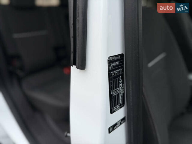 Белый Форд Турнео Коннект, объемом двигателя 1.5 л и пробегом 247 тыс. км за 13199 $, фото 90 на Automoto.ua