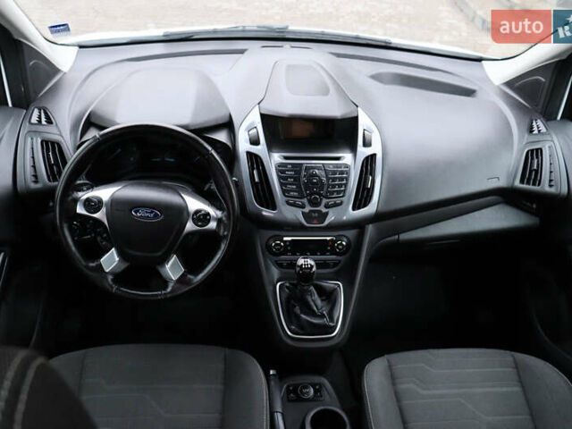 Белый Форд Турнео Коннект, объемом двигателя 1.5 л и пробегом 247 тыс. км за 13199 $, фото 123 на Automoto.ua