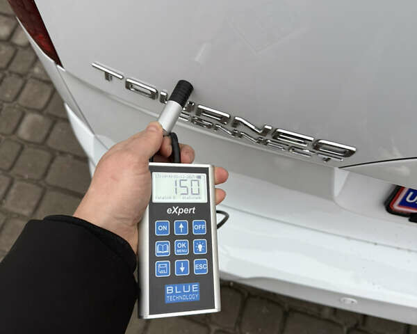 Белый Форд Турнео Коннект, объемом двигателя 1.5 л и пробегом 247 тыс. км за 13199 $, фото 133 на Automoto.ua