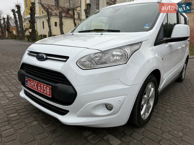 Белый Форд Турнео Коннект, объемом двигателя 1.5 л и пробегом 247 тыс. км за 13199 $, фото 102 на Automoto.ua