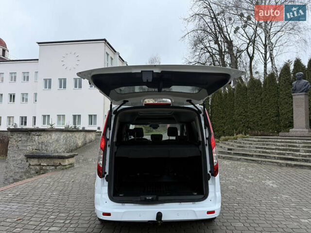 Белый Форд Турнео Коннект, объемом двигателя 1.5 л и пробегом 247 тыс. км за 13199 $, фото 44 на Automoto.ua