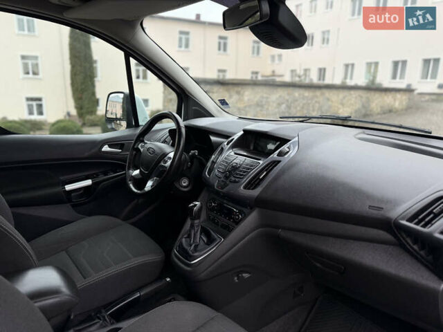 Белый Форд Турнео Коннект, объемом двигателя 1.5 л и пробегом 247 тыс. км за 13199 $, фото 92 на Automoto.ua