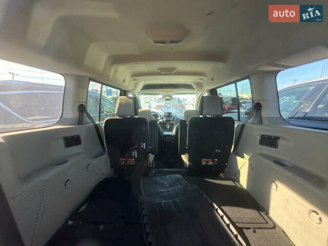 Белый Форд Турнео Коннект, объемом двигателя 2 л и пробегом 190 тыс. км за 10000 $, фото 12 на Automoto.ua