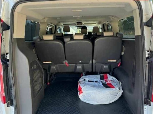 Белый Форд Турнео Коннект, объемом двигателя 2 л и пробегом 157 тыс. км за 19967 $, фото 7 на Automoto.ua