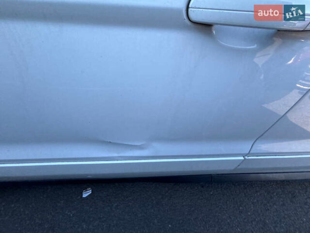 Белый Форд Турнео Коннект, объемом двигателя 2 л и пробегом 190 тыс. км за 10000 $, фото 17 на Automoto.ua