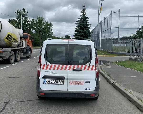 Белый Форд Турнео Коннект, объемом двигателя 2 л и пробегом 135 тыс. км за 14000 $, фото 10 на Automoto.ua