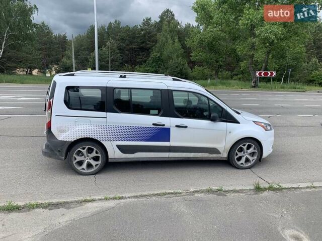 Белый Форд Турнео Коннект, объемом двигателя 2 л и пробегом 135 тыс. км за 14000 $, фото 9 на Automoto.ua