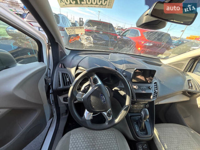 Белый Форд Турнео Коннект, объемом двигателя 2 л и пробегом 190 тыс. км за 10000 $, фото 8 на Automoto.ua