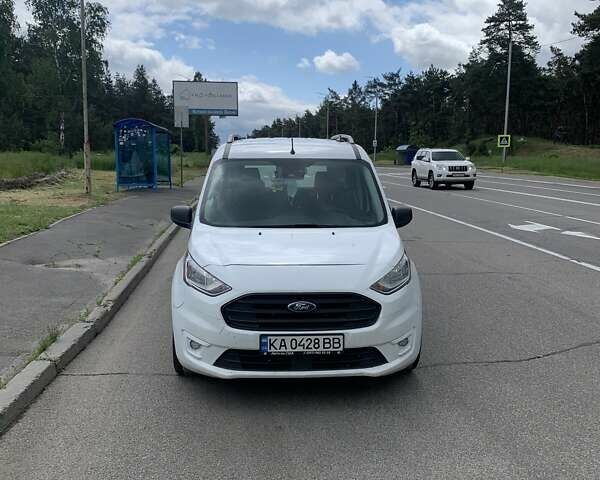 Белый Форд Турнео Коннект, объемом двигателя 2 л и пробегом 135 тыс. км за 14000 $, фото 6 на Automoto.ua