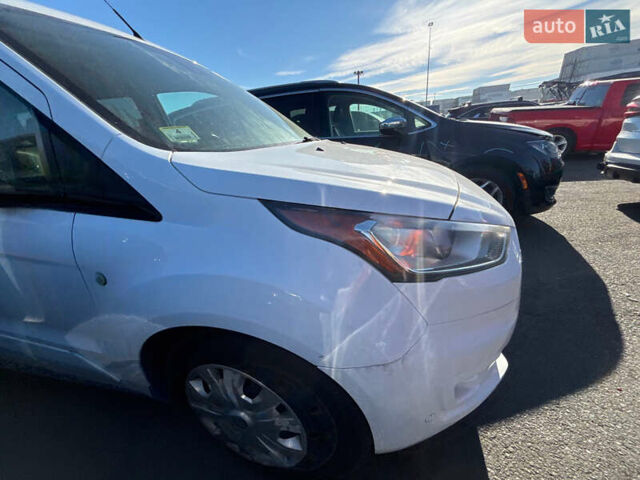 Белый Форд Турнео Коннект, объемом двигателя 2 л и пробегом 190 тыс. км за 10000 $, фото 22 на Automoto.ua