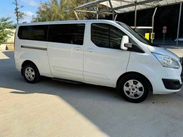 Белый Форд Турнео Коннект, объемом двигателя 2 л и пробегом 157 тыс. км за 19967 $, фото 1 на Automoto.ua