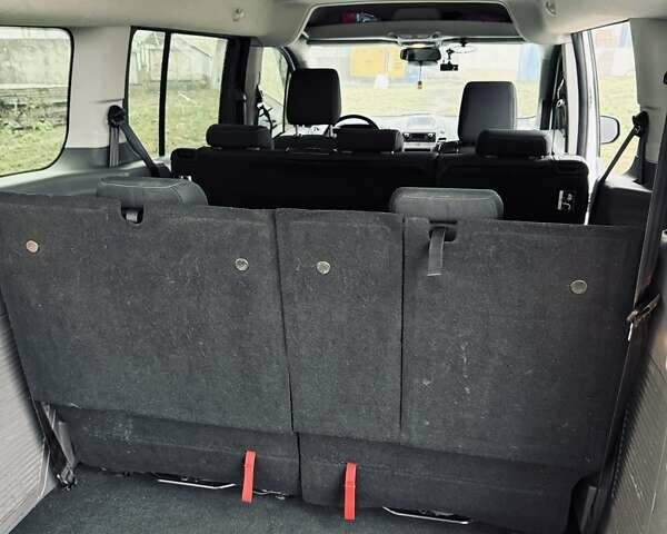 Белый Форд Турнео Коннект, объемом двигателя 1.5 л и пробегом 181 тыс. км за 16900 $, фото 11 на Automoto.ua