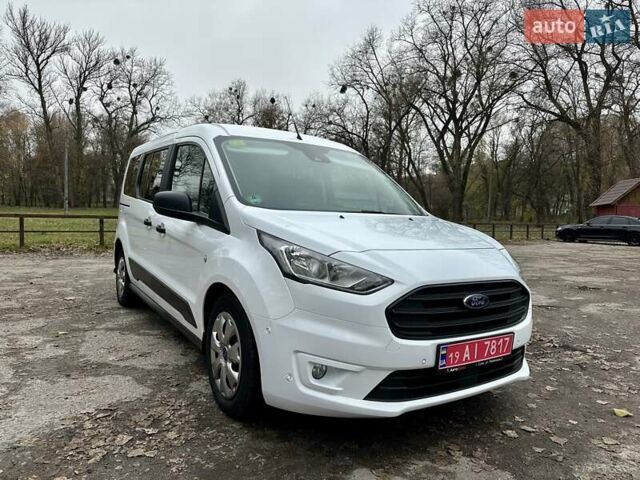 Белый Форд Турнео Коннект, объемом двигателя 1.5 л и пробегом 134 тыс. км за 17499 $, фото 6 на Automoto.ua